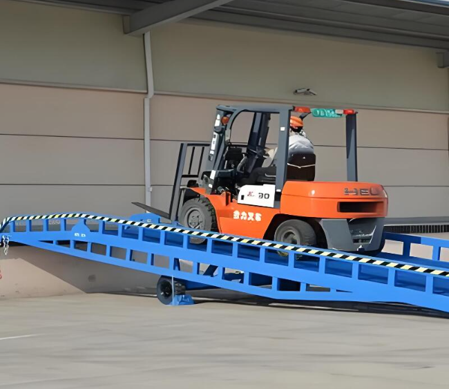 阿拉善移动式卸货平台（叉车用）